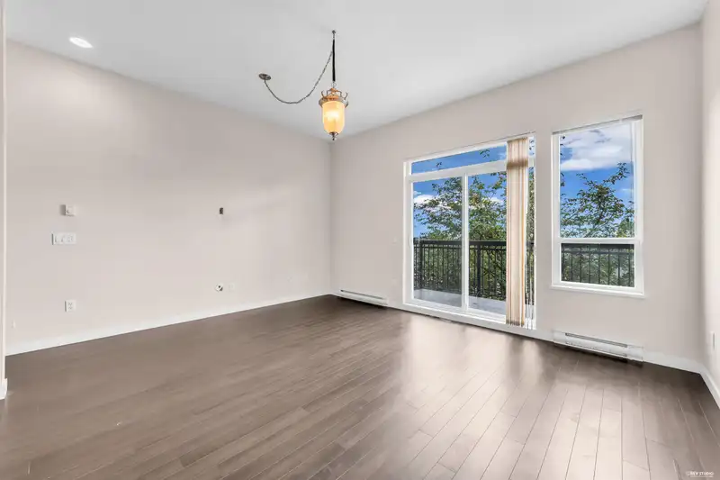 34 1305 SOBALL STREET - photo 3 of 28