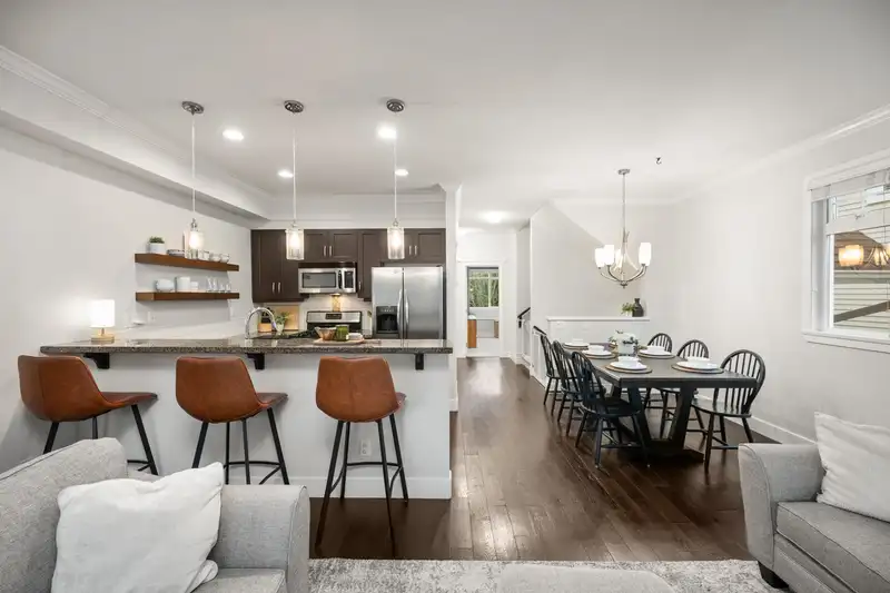 6 15454 32 AVENUE - photo 3 of 36