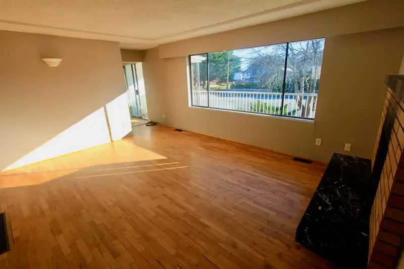 4751 - 4771 STEVESTON HIGHWAY - photo 3 of 24