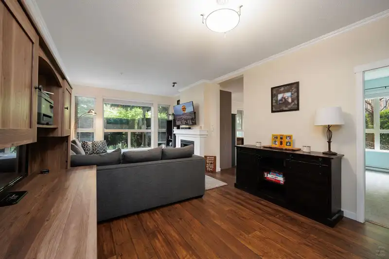 110 1150 KENSAL PLACE - photo 4 of 36
