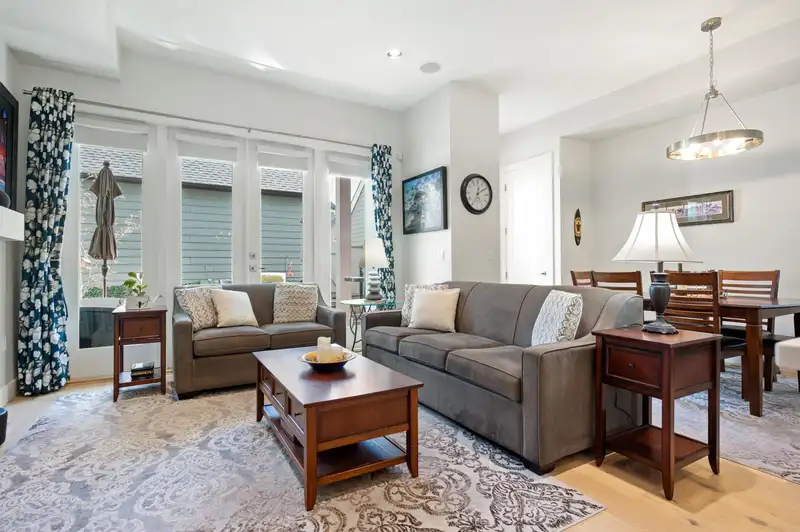 2158 165A STREET - photo 3 of 38