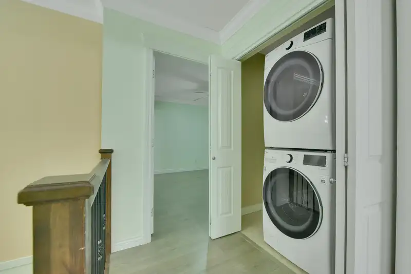 27689 FRASER HIGHWAY - photo 2 of 40