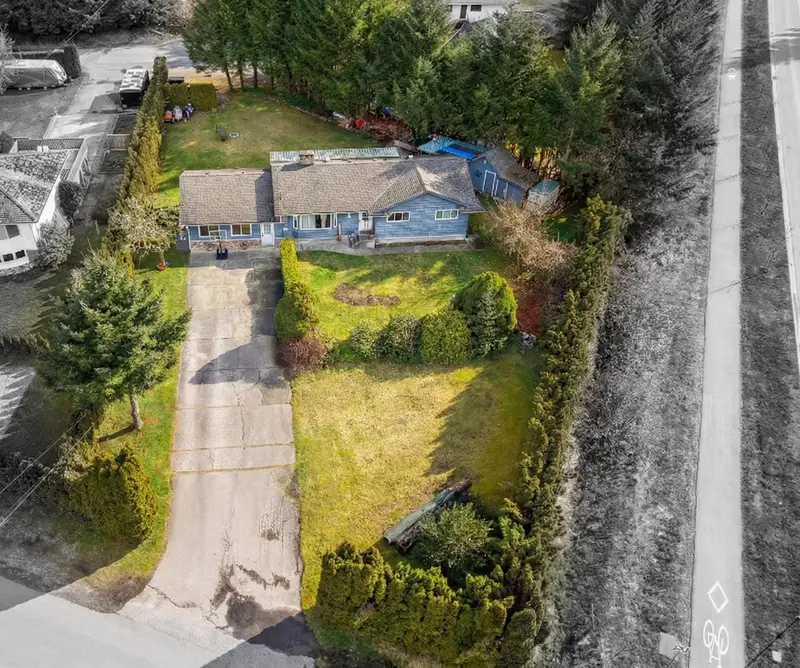 2278 READ PLACE - photo 1 of 17