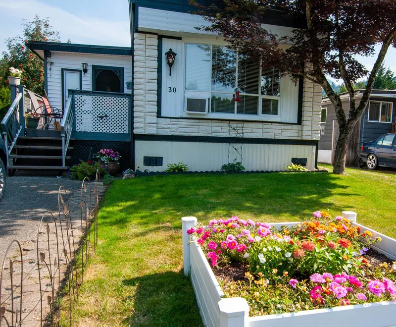 30 46484 CHILLIWACK LAKE ROAD - photo 1 of 25