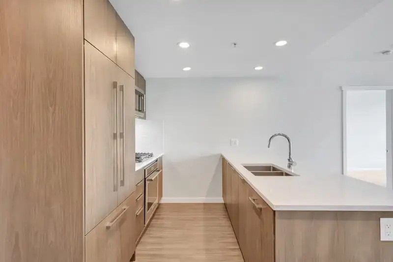 2206 3100 WINDSOR GATE - photo 4 of 39