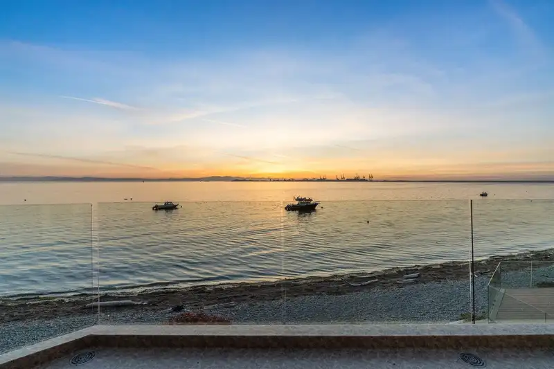 330 TSAWWASSEN BEACH ROAD - photo 2 of 35