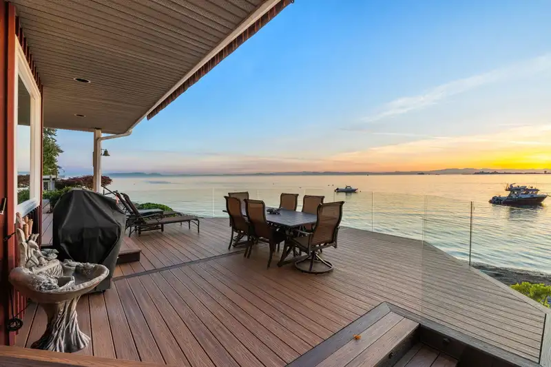 330 TSAWWASSEN BEACH ROAD - photo 3 of 35