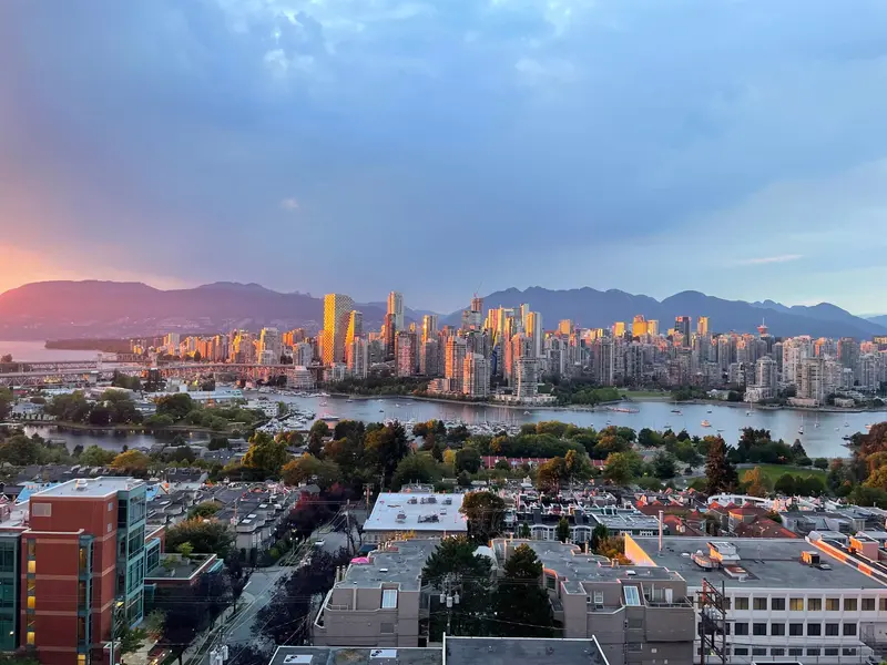 1104 2550 SPRUCE STREET - photo 4 of 25