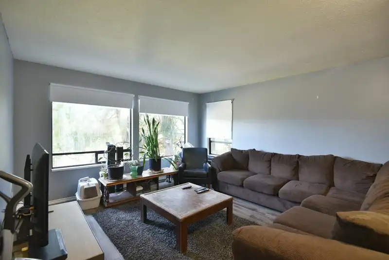 5727 TRAIL AVENUE - photo 2 of 30