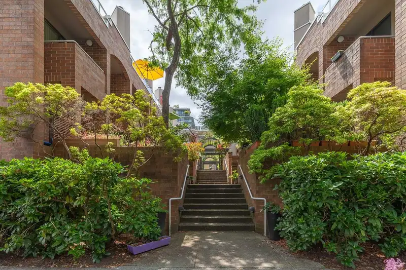 9 744 W 7TH AVENUE - photo 1 of 27