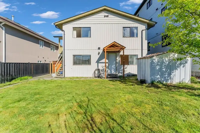 7266 17TH AVENUE - photo 3 of 32