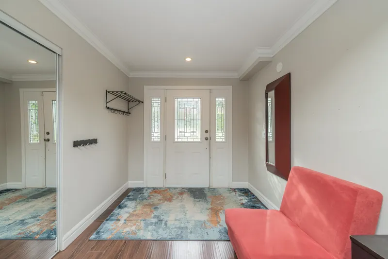 20717 GRADE CRESCENT - photo 4 of 25