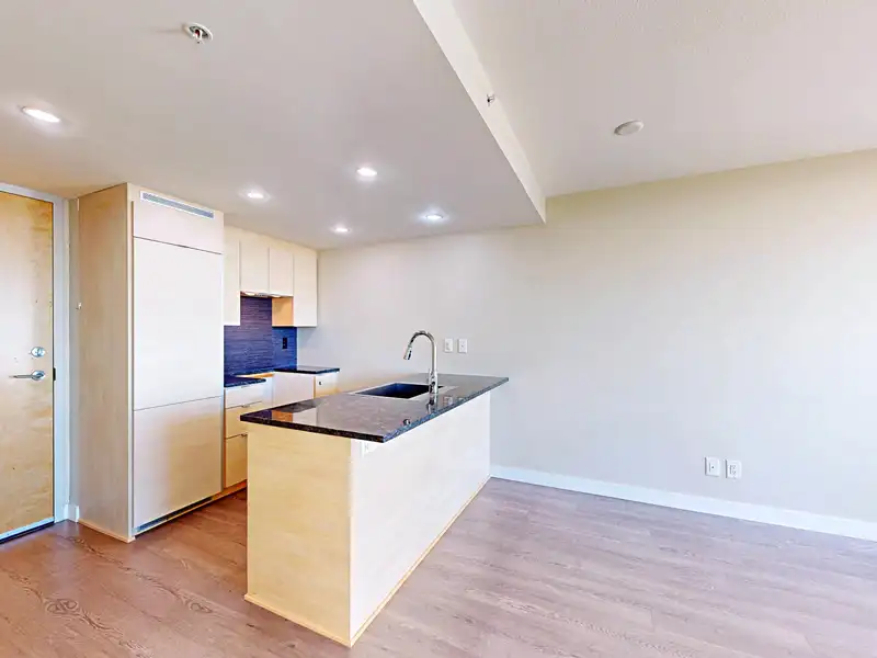 1208 488 SW MARINE DRIVE - photo 1 of 20