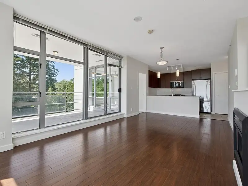 1006 280 ROSS DRIVE - photo 4 of 26