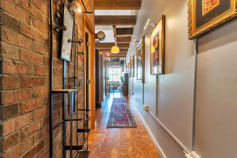 506 55 E CORDOVA STREET - photo 4 of 40