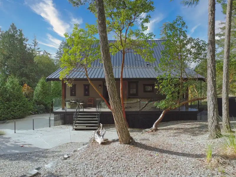 4253 PACKALEN BOULEVARD - photo 3 of 40