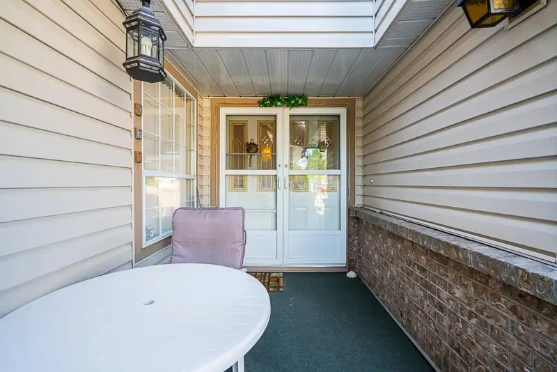 113 9781 148A STREET - photo 4 of 38