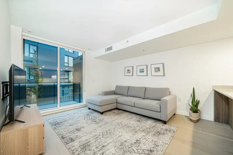 216 5212 CAMBIE STREET - photo 1 of 16