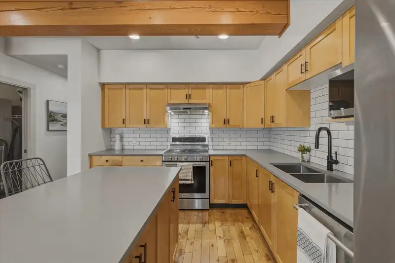 22 39758 GOVERNMENT ROAD - photo 4 of 31