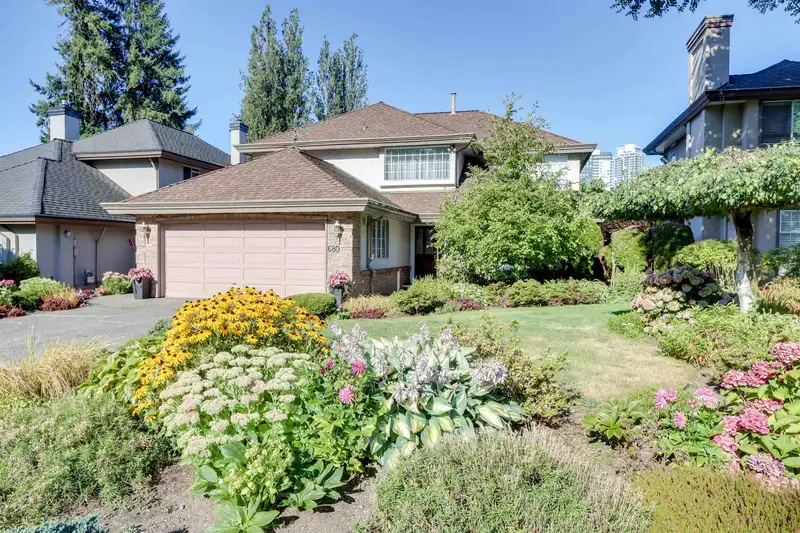 680 FLORENCE STREET - photo 1 of 4