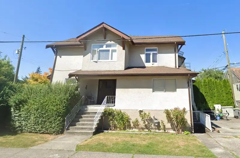 2346 BALACLAVA STREET - photo 1 of 15
