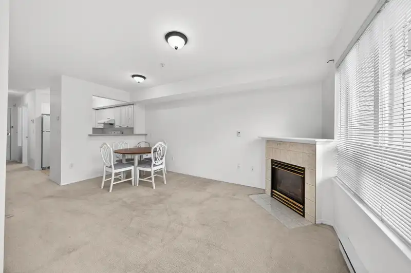 202 14355 103 AVENUE - photo 3 of 21