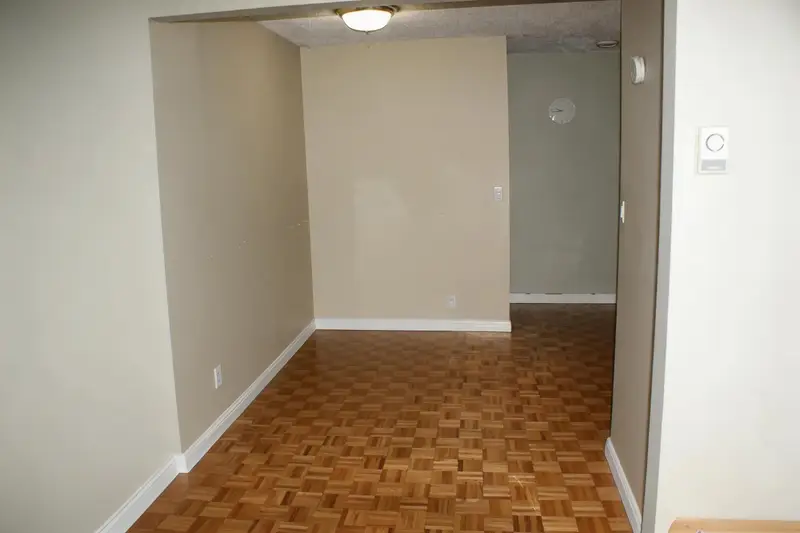 8722 154A STREET - photo 3 of 13