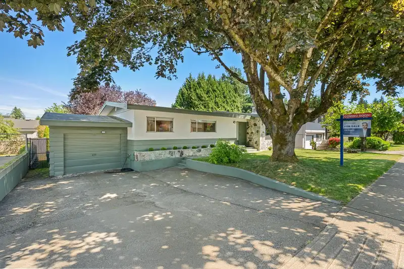 2120 WARE STREET - photo 4 of 34