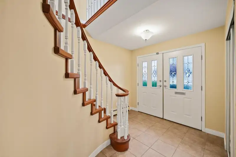 4338 PANDORA STREET - photo 4 of 40