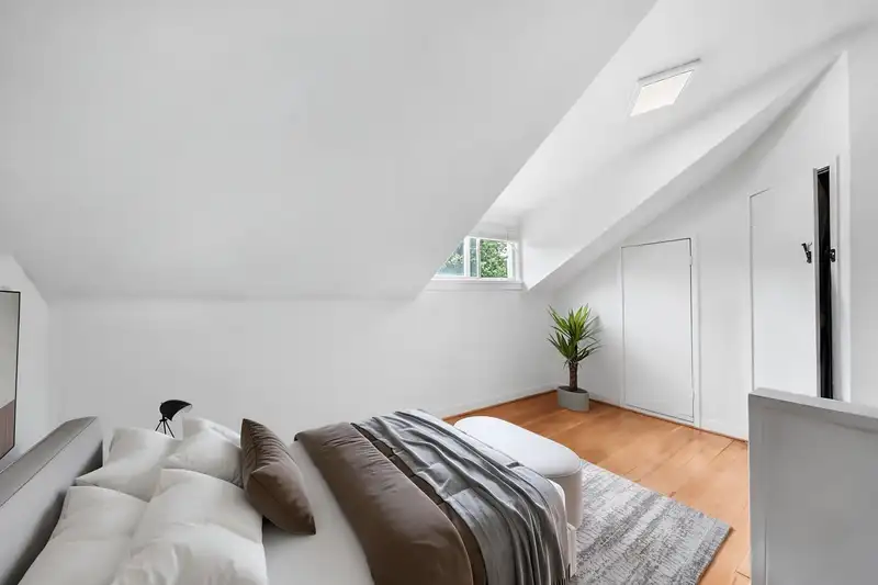 523 KELLY STREET - photo 4 of 40
