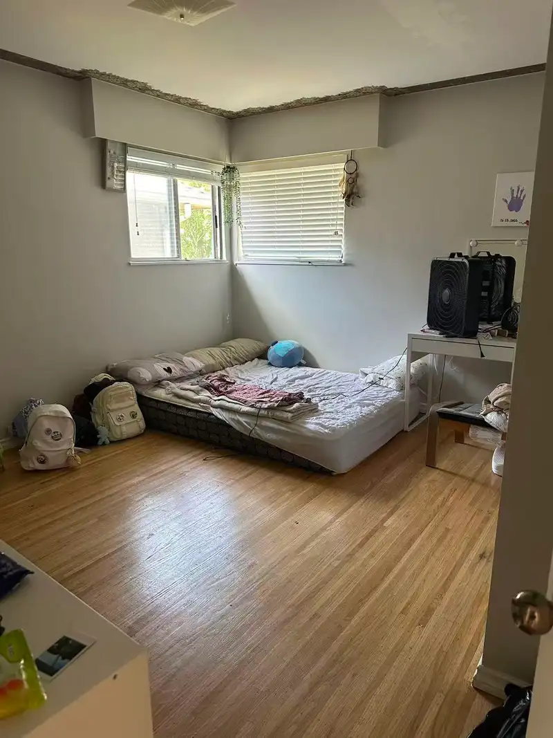 1380 E 54TH AVENUE - photo 3 of 21
