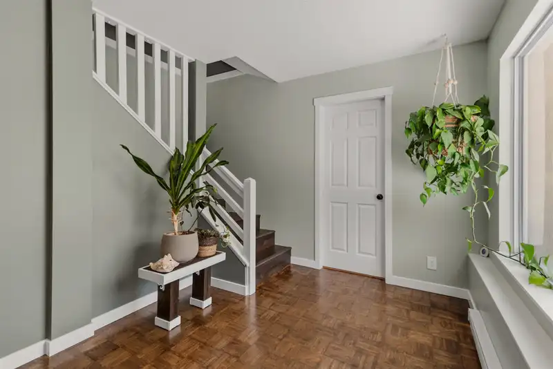 5549 SANS SOUCI ROAD - photo 3 of 40