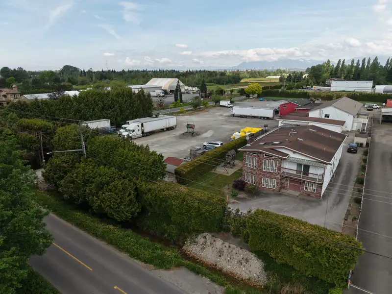 13051 BLUNDELL ROAD - photo 4 of 26