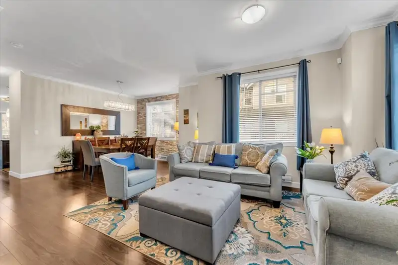 21 7121 192 STREET - photo 4 of 39