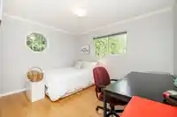 954 160B STREET - thumbnail 32