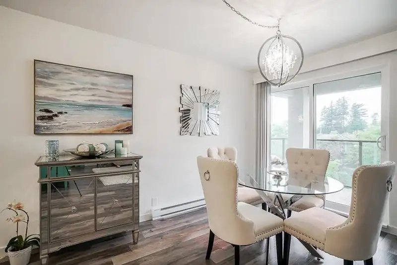 301 820 HABGOOD STREET - photo 3 of 29