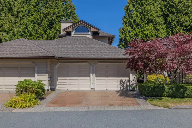 1 1878 SOUTHMERE CRESCENT - photo 2 of 40