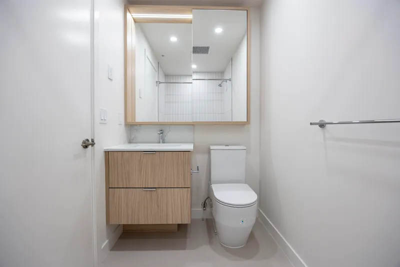 3705 537 COTTONWOOD AVENUE - photo 4 of 22