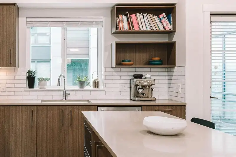 3 70 SEAVIEW DRIVE - photo 3 of 40