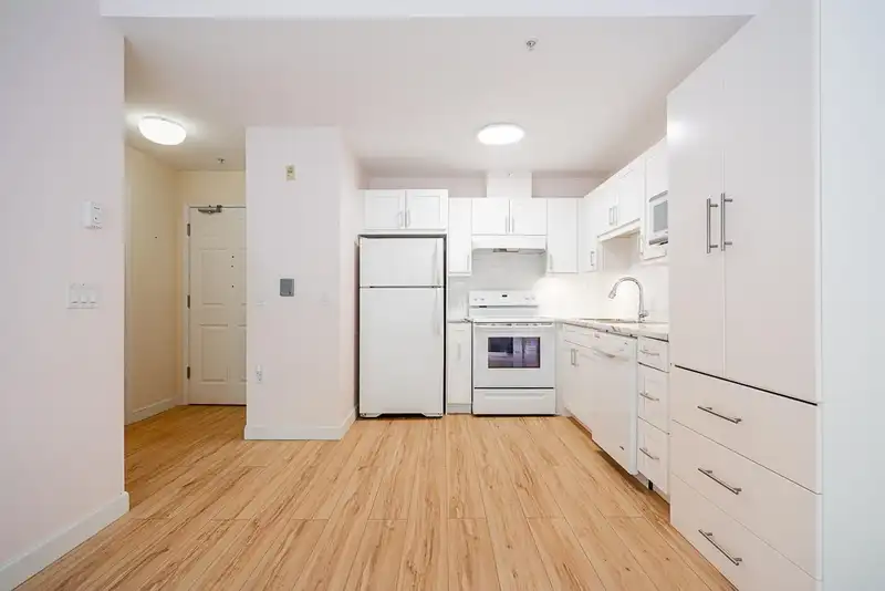 115 8888 202 STREET - photo 4 of 31