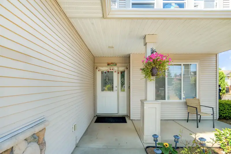 27895 JUNCTION AVENUE - photo 2 of 30