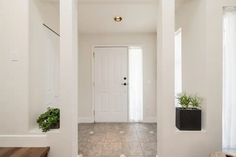 55 14877 33 AVENUE - photo 4 of 40