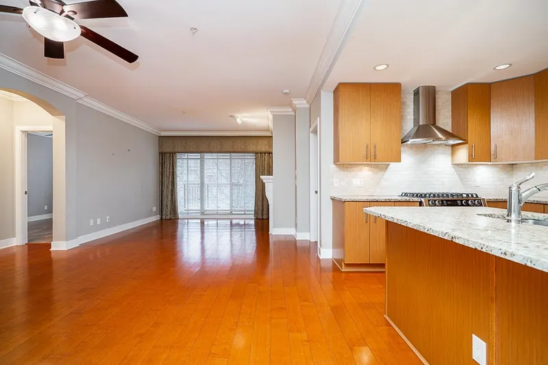 207 16421 64 AVENUE - photo 4 of 25