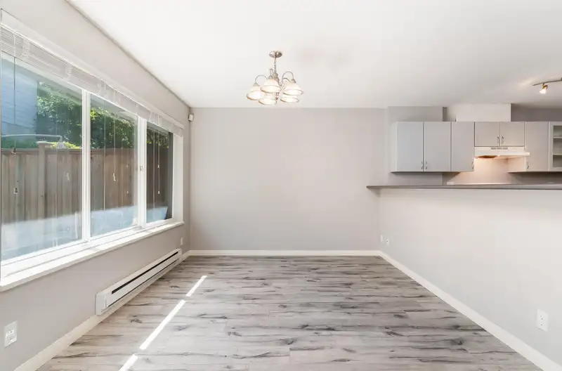 132 SHORELINE CIRCLE - photo 2 of 30