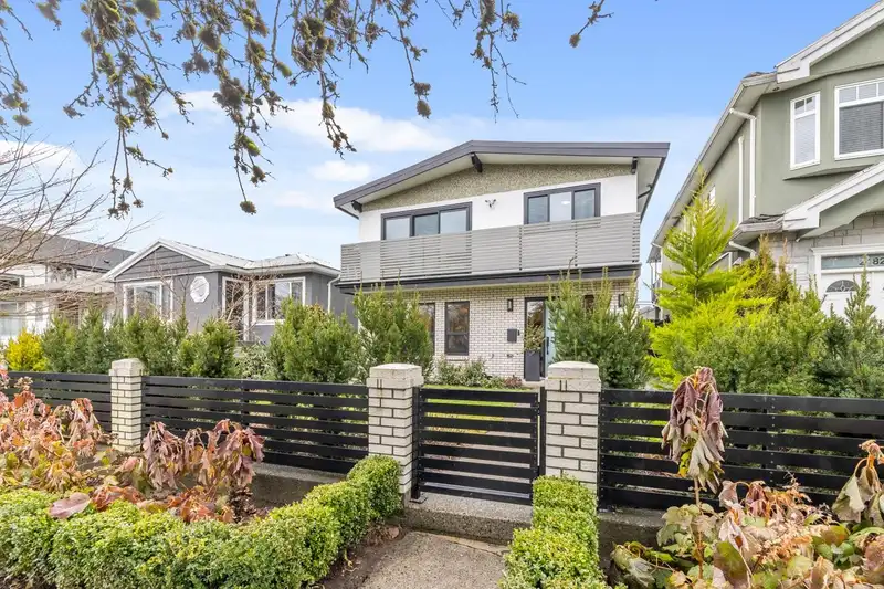 2188 MANNERING AVENUE - photo 1 of 39