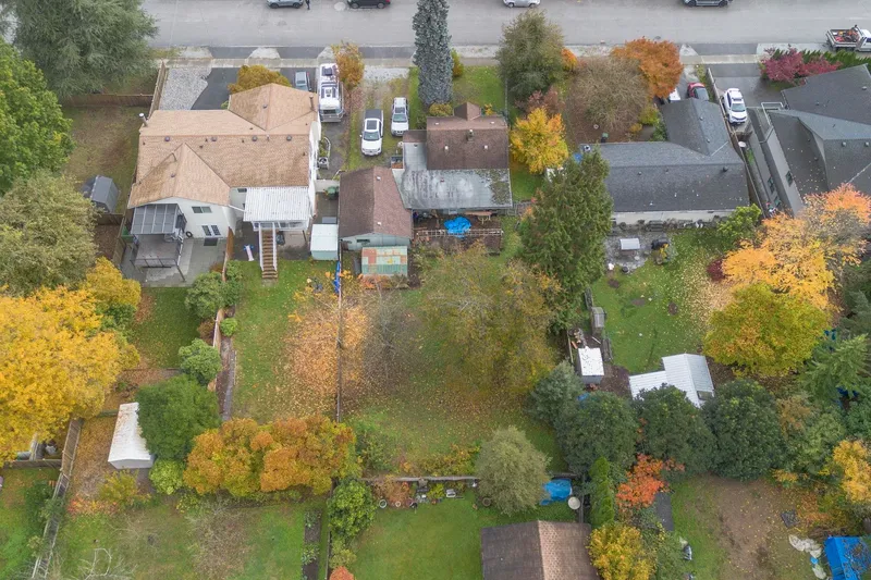 988 IRVINE STREET - photo 2 of 8