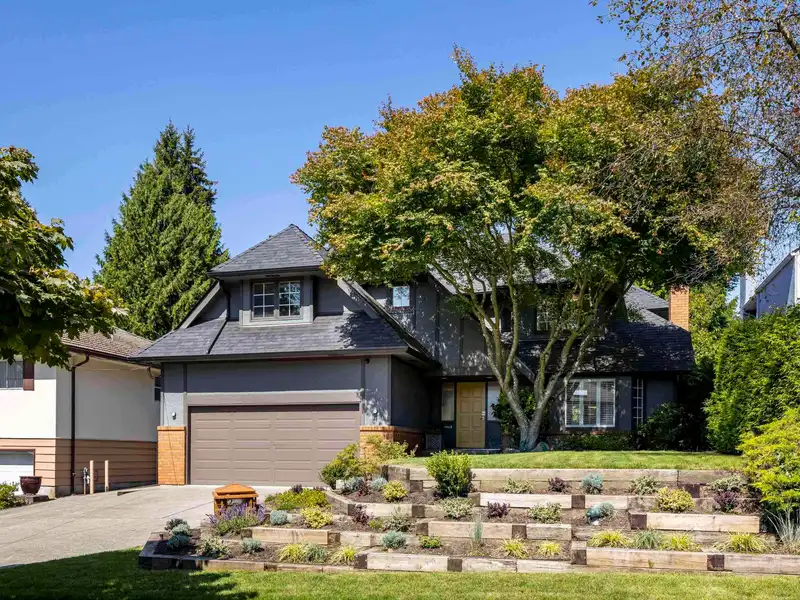 2719 W 36TH AVENUE - photo 1 of 5