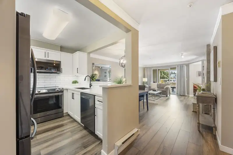 203 20448 PARK AVENUE - photo 4 of 35