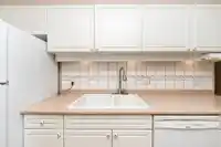208 3690 BANFF COURT - thumbnail 13