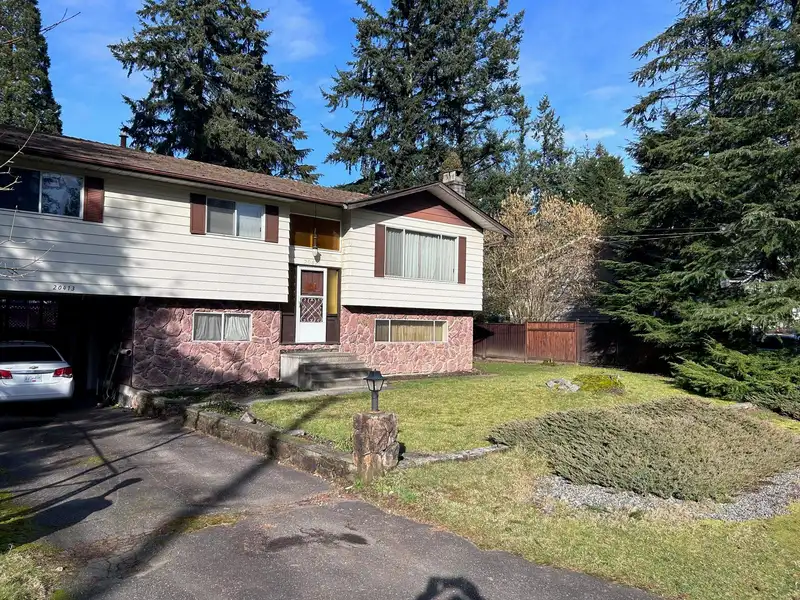 20413 41A AVENUE - photo 2 of 6